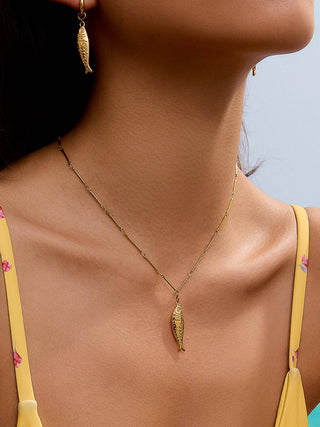 Fish Pendant Chain Necklace