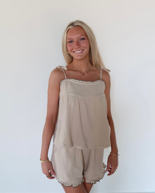 Dune Scallop Shorts